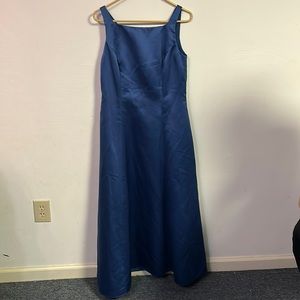 michaelangelo dress in great condition